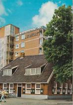 EMMEN Moderne Hoofdstraat met Oude Boerderij, Verzenden, 1960 tot 1980, Gelopen, Drenthe