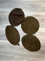 Baretten jaren 60, Ophalen of Verzenden, Landmacht, Nederland, Embleem of Badge