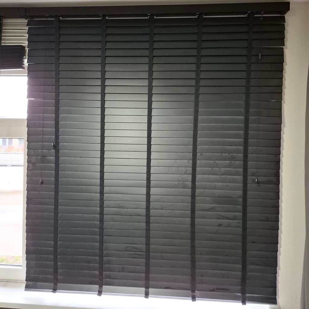 GAMMA Houten Jaloezieën 50mm - Mat Zwart - 2 stuks, Ophalen, Gebruikt, 100 tot 150 cm, Zwart