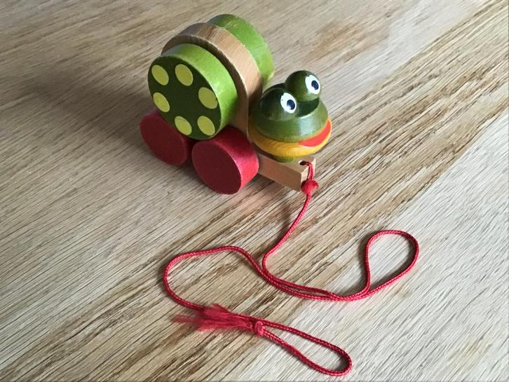 Houten Trekdiertje - Kikker, Kinderen en Baby's, Speelgoed | Houten speelgoed, Zo goed als nieuw, Duw- of Trekspeelgoed, Ophalen of Verzenden