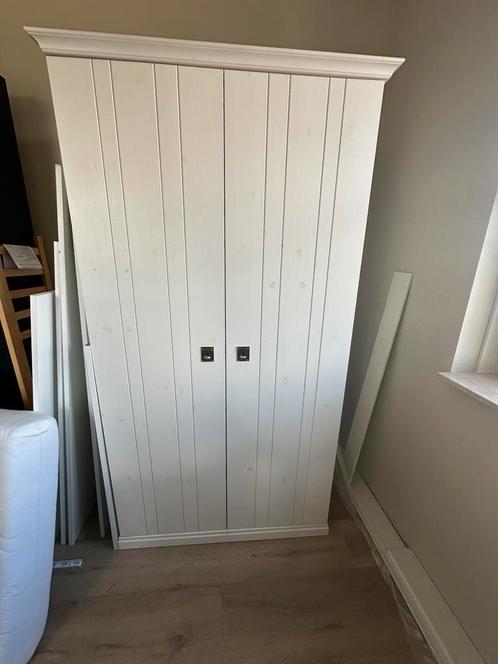 Kledingkast, Huis en Inrichting, Kasten | Kledingkasten, Zo goed als nieuw, 150 tot 200 cm, 50 tot 75 cm, Ophalen