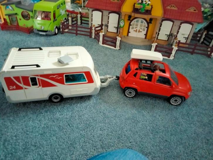 Auto met caravan van Playmobil., Kinderen en Baby's, Speelgoed | Playmobil, Zo goed als nieuw, Ophalen of Verzenden