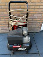 Te Koop Compressor met slangenhaspel en accessoires, Doe-het-zelf en Verbouw, Compressors, Ophalen, 6 tot 10 bar, Zo goed als nieuw