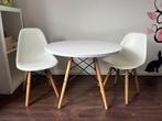 Kindertafeltje & eames stoeltjes, Huis en Inrichting, Ophalen, Gebruikt, Rechthoekig, 50 tot 100 cm