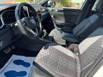 Volkswagen T-Roc 1.5 TSI R-Line AUTOMAAT/VIRTUAL COCKPIT/CAR, 1258 kg, Zwart, 4 cilinders, 150 pk