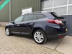 Renault Megane Estate 1.4 TCe Dynamique|Pano|Leder|Xenon|Nav, Auto's, Voorwielaandrijving, Gebruikt, 4 cilinders, Blauw