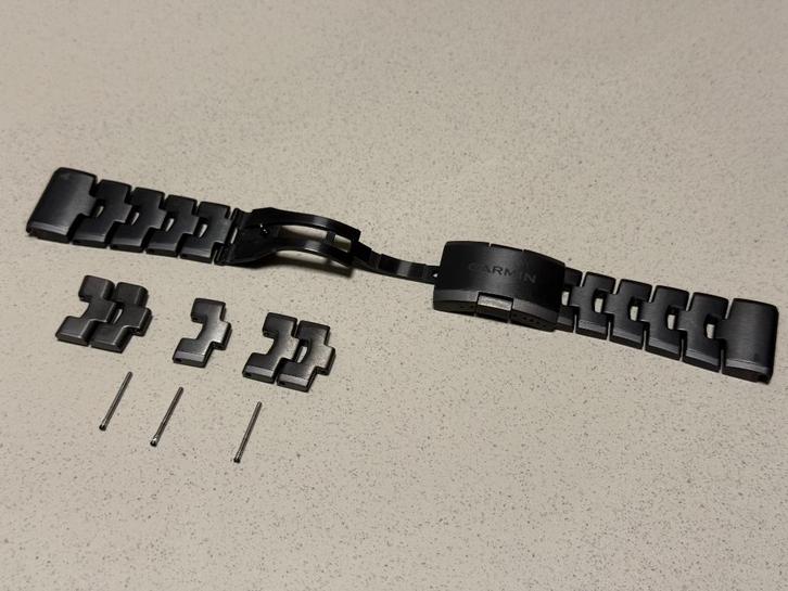 Garmin QuickFit 26mm polsband Vented titanium armband DLC, Sieraden, Tassen en Uiterlijk, Sporthorloges, Gebruikt, Android, Zwart