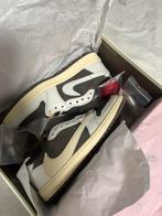 AIR JORDAN 1 LOW TRAVIS SCOTT REVERSE MOCHA, Ophalen of Verzenden, Zo goed als nieuw