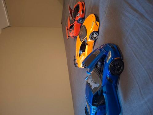 3 model auto 1:24, Hobby en Vrije tijd, Modelauto's | 1:24, Zo goed als nieuw, Auto, Overige merken, Ophalen of Verzenden