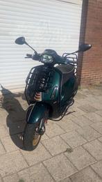 Vespa Sprint Racing Sixties - Limited Edition, Fietsen en Brommers, Scooters | Vespa, Ophalen, Maximaal 45 km/u, Vespa S, Zo goed als nieuw