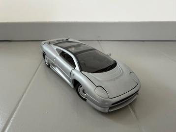 Maisto Jaguar XJ220 Modelauto beschikbaar voor biedingen