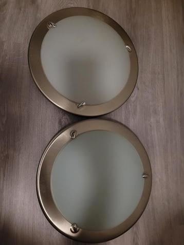 2 plafond lampen