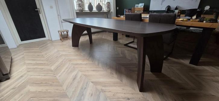 Nieuwe Deense ovale eettafel, Huis en Inrichting, Tafels | Eettafels, Nieuw, 100 tot 150 cm, 200 cm of meer, Vijf personen of meer