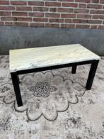 Vintage post modern Carrera marmeren koffie tafel, Huis en Inrichting, Tafels | Sidetables, Overige materialen, Gebruikt, Ophalen of Verzenden