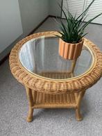 Rotan tafeltje, Huis en Inrichting, Tafels | Bijzettafels, Overige materialen, Minder dan 55 cm, Rond, Zo goed als nieuw