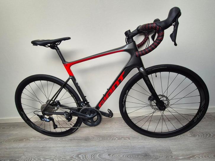 Giant Defy Advanced 1 (maat M), Fietsen en Brommers, Fietsen | Racefietsen, Zo goed als nieuw, Giant, Meer dan 20 versnellingen