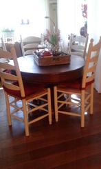 4 offwhite kleurige eiken stoelen,  model Staphorst., Huis en Inrichting, Stoelen, Ophalen, Gebruikt, Wit, Vier