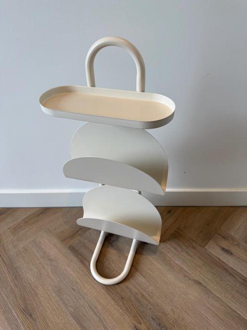 Nieuw creme wit tijdschriftenrek scandinavisch VT wonen desi, Huis en Inrichting, Woonaccessoires | Krantenbakken en Lectuurbakken