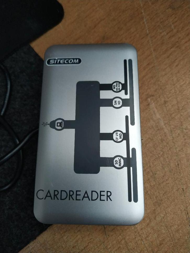 Sitecom USB 2.0 Multi Memory Card Reader, Computers en Software, Geheugenkaartlezers, Zo goed als nieuw, Ophalen of Verzenden