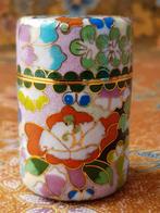 Twee mooie oude Chinese kruidenpotjes van cloisonne., Ophalen of Verzenden