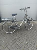 2x Damesfietsen GIANT /Batqavus  met  (Storing), Fietsen en Brommers, Fietsen | Dames | Damesfietsen, Ophalen, Gebruikt, Versnellingen