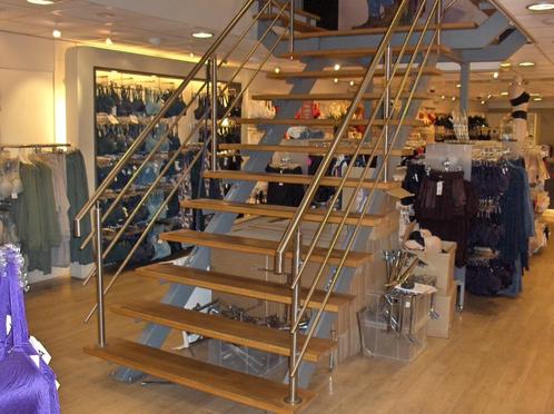 Trap, Doe-het-zelf en Verbouw, Ladders en Trappen, Zo goed als nieuw, Trap, 2 tot 4 meter, Ophalen