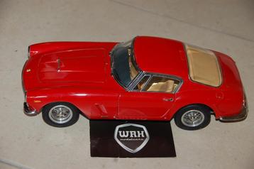 1:18 FERRARI 250 GT SWB rosso corsa CMC M-046 NO BOX WRH beschikbaar voor biedingen