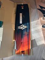 Naish Motion 138 kiteboard 2025 + APEX bindings, Watersport en Boten, Kitesurfen, Ophalen, Twintip, Kiteboard, Nieuw