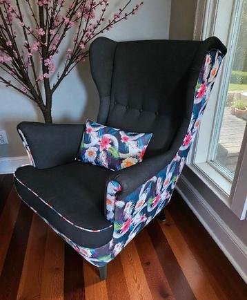 Oude Orenstoel Nieuw gestoffeerd