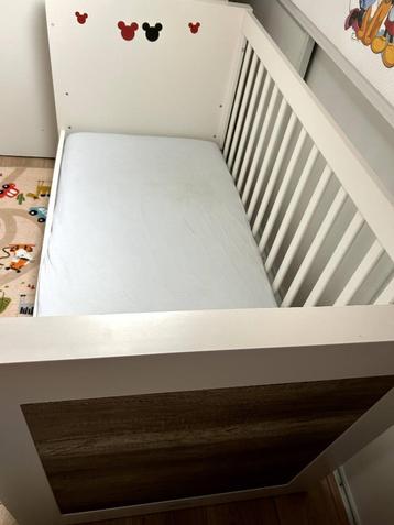 Kinderbed met matras beschikbaar voor biedingen