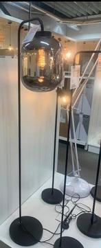 Lamp, Huis en Inrichting, Lampen | Vloerlampen, Ophalen, Zo goed als nieuw, Glas, 150 tot 200 cm