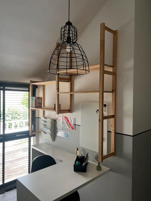 Ivar Ikea wandkast gemaakt leuk boven bureau, Huis en Inrichting, Bureaus, Ophalen