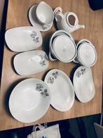 Vintage Servies met Roos Design, Huis en Inrichting, Keuken | Servies, Gebruikt, Ophalen of Verzenden, Overige stijlen, Porselein