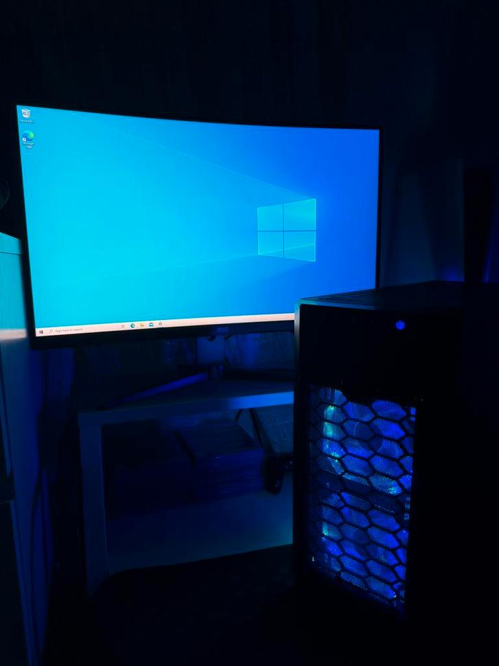 Pc (gaming/ werk led), Computers en Software, Desktop Pc's, Zo goed als nieuw, HDD, SSD, 16 GB, Gaming, Ophalen