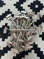 36 knijphangers, 20 single knijpers en 10 sjawlhangers, Ophalen, Zo goed als nieuw