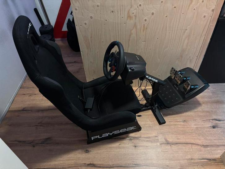 Playseat + Logitech G29 Race stuur met pedalen., Spelcomputers en Games, Spelcomputers | Sony PlayStation Consoles | Accessoires
