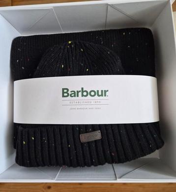 Barbour giftset muts en sjaal unisex  beschikbaar voor biedingen