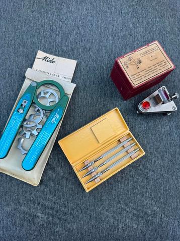 Diverse horlogemaker gereedschap – Bergeon & Mido Swiss made beschikbaar voor biedingen