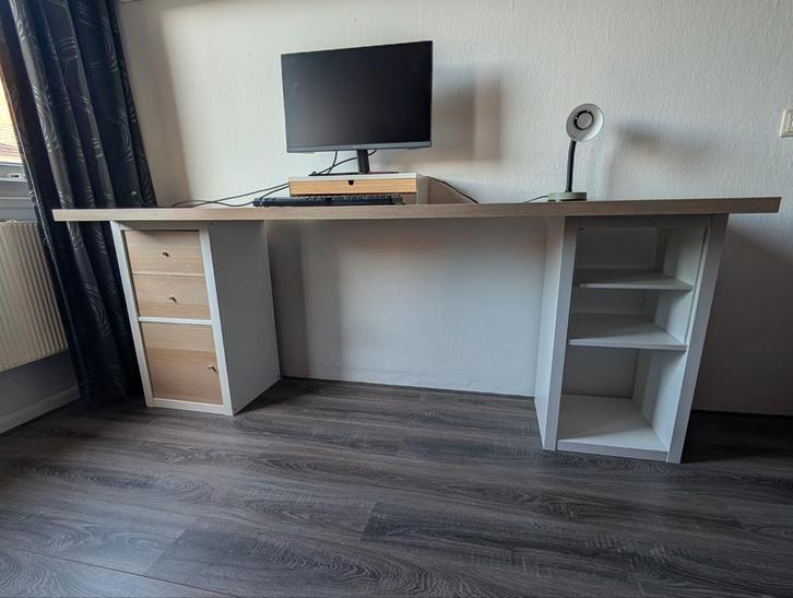 Ikea Bureau - Langkapten blad & Kallax kasten, Huis en Inrichting, Bureaus, Gebruikt, Bureau, Ophalen
