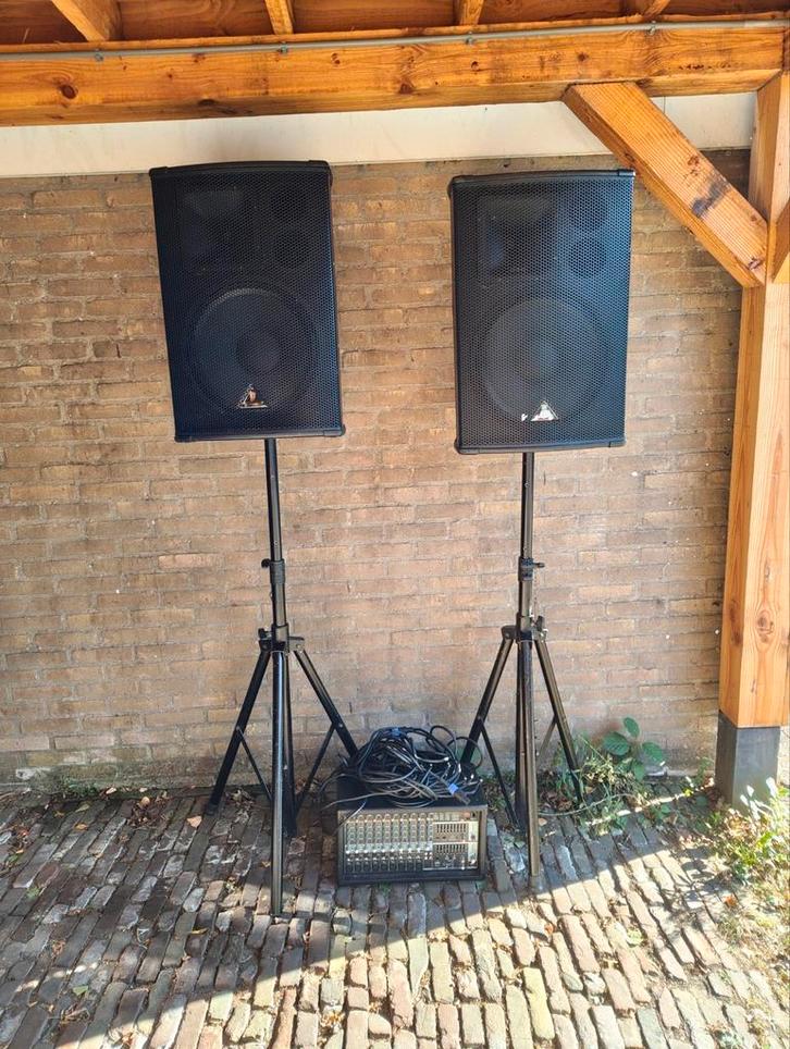 Behringer speakers en actief mengpaneel en kabels, Muziek en Instrumenten, Dj-sets en Draaitafels, Zo goed als nieuw, Behringer