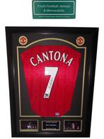 SIGNED FRAMED MANCHESTER UNITED 1997/1998 ERIC CANTONA 7, Ophalen of Verzenden, Zo goed als nieuw, Buitenlandse clubs, Shirt
