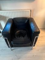 Cassina LC2 le Corbusier, Huis en Inrichting, Ophalen, Gebruikt, 75 tot 100 cm, Le Corbusier