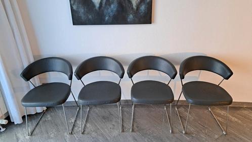 4 grijs leren design stoelen Calligaris Italy zgan, Huis en Inrichting, Stoelen, Zo goed als nieuw, Vier, Metaal, Grijs, Ophalen