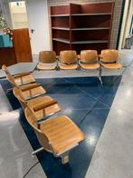 Castelli houten wachtkamer stoelen met houten leuningen, Ophalen, Gebruikt, Overige kleuren, Vijf, Zes of meer stoelen