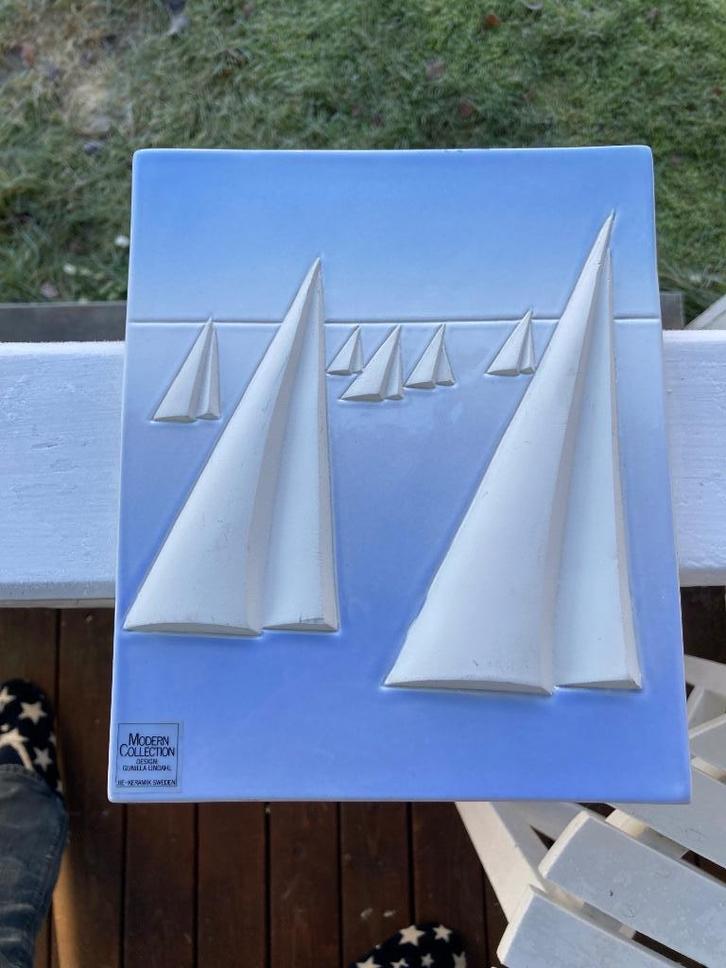 Jie Gantofta Zweden: moderne keramische tegel in relief. 579, Antiek en Kunst, Antiek | Keramiek en Aardewerk, Ophalen of Verzenden