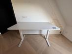 Yaasa elektrisch zit/sta bureau 140x75 + stoffen cable tray, Huis en Inrichting, Ophalen, Elektrisch, Zo goed als nieuw
