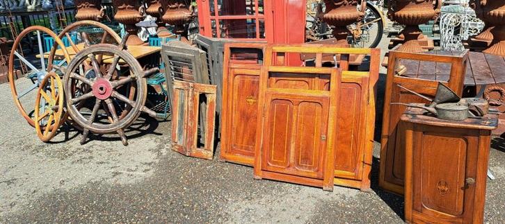 Partij scheepsdecoratie patrijspoort stuurwiel schroef lamp, Antiek en Kunst, Curiosa en Brocante, Ophalen