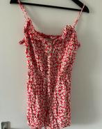 Bershka rode jumpsuit met bloem, maat M, Kleding | Dames, Jumpsuits, Ophalen of Verzenden, Nieuw, Rood