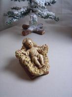 Oud gipsen beeldje kindje in de kribbe kerststal, Diversen, Kerst, Ophalen of Verzenden, Gebruikt