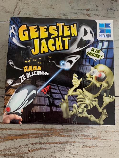 Geestenjagen spel van Megablue, Hobby en Vrije tijd, Gezelschapsspellen | Bordspellen, Gebruikt, Ophalen of Verzenden